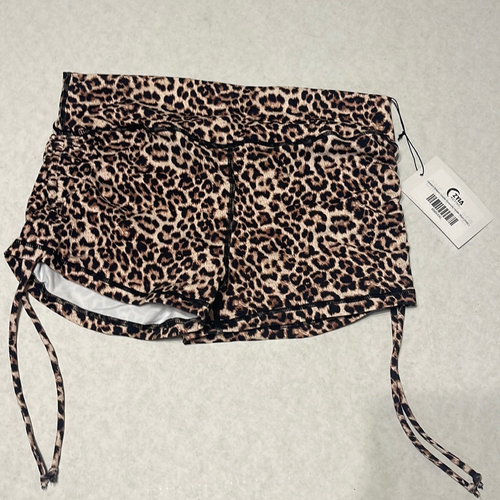 ZYIA leopard double scrunch’s hustle short XXXL NWT